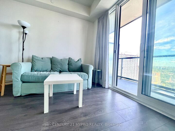 Property Photo:  89 McGill Street 2906  ON M5B 0B1 