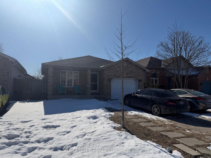 Property Photo: 161 Thurman Circle ON N5V 4Z1