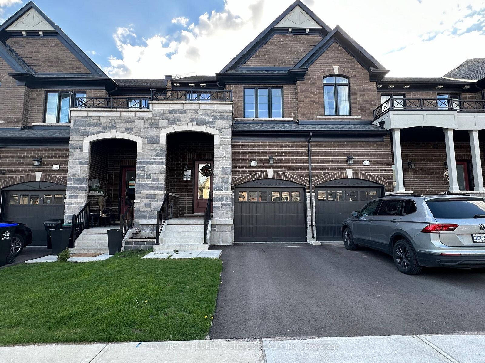 Property Photo:  1471 Blackmore Street  ON L9S 0P1 