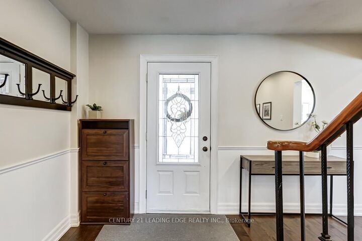 Property Photo:  10 Empson Court  ON L1S 3Y3 