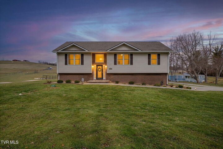 Property Photo:  105 Rogers Drive  TN 37690 