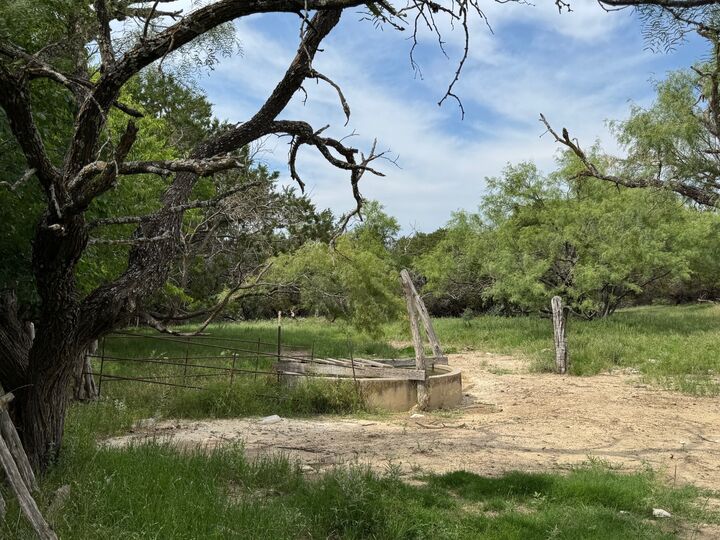 Property Photo:  Tba County Road 104 Road  TX 76550 
