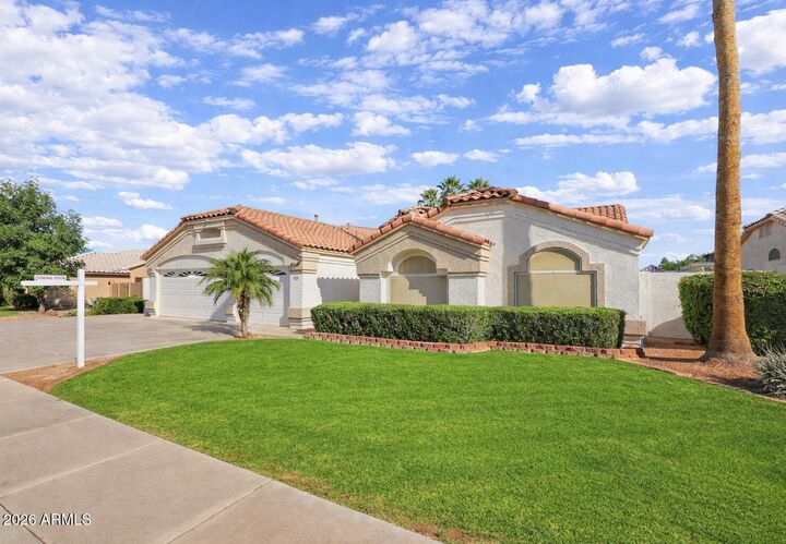 Property Photo: 12434 W Monte Vista Road AZ 85392