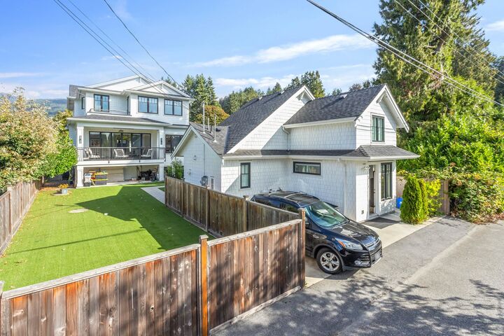 Property Photo: 345 E 20th Street BC V7L 3A8