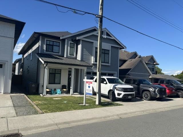 Property Photo:  34645 3rd Avenue  BC V2S 8B9 