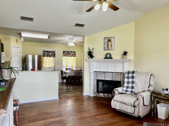 Property Photo:  13519 Chase St  LA 70737 