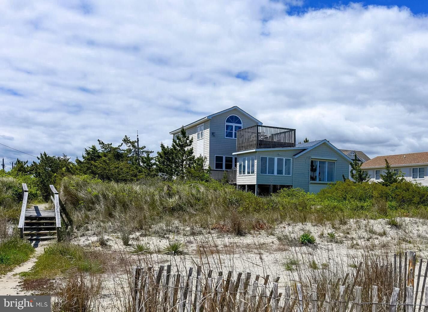 Property Photo:  2 Florida Avenue  DE 19968 