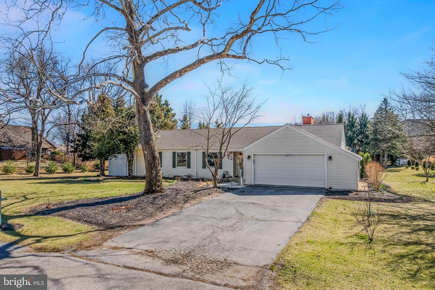 Property Photo:  222 Hawick Road  WV 25428 