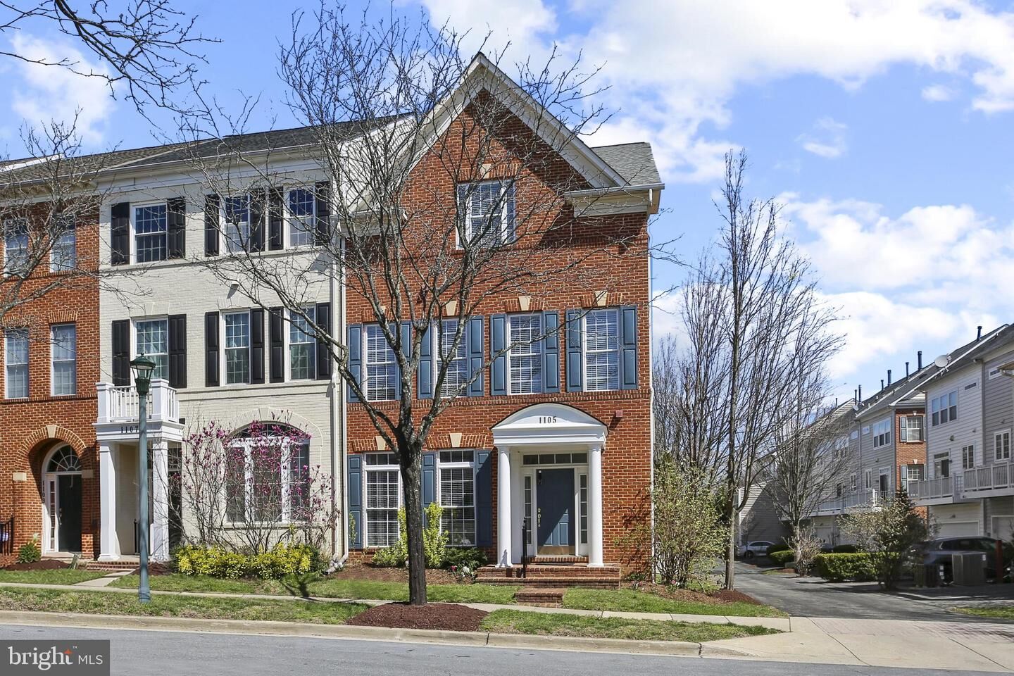 Property Photo:  1105 Havencrest Street  MD 20850 