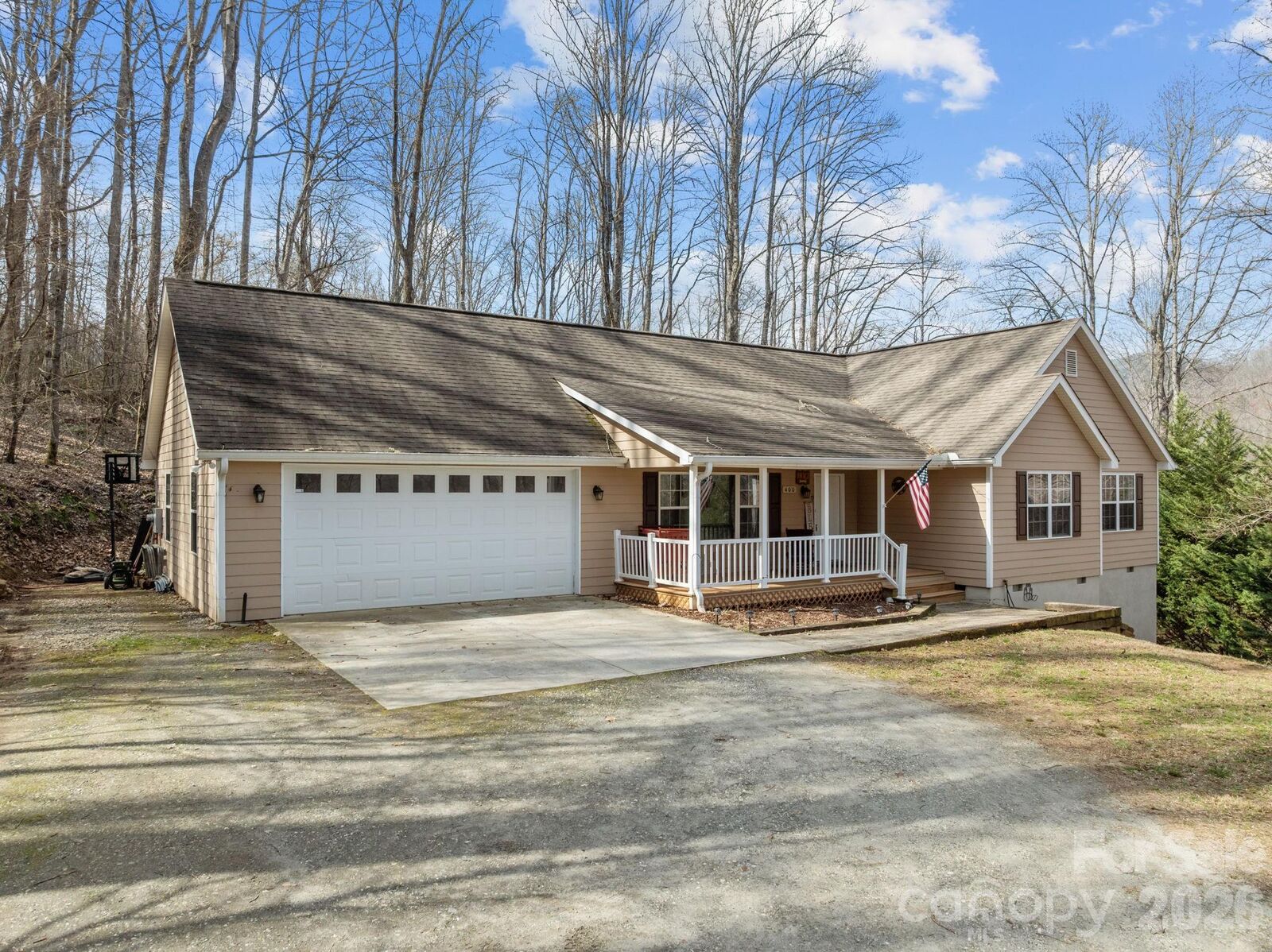 Property Photo: 400 Honey Locust Trail NC 28789