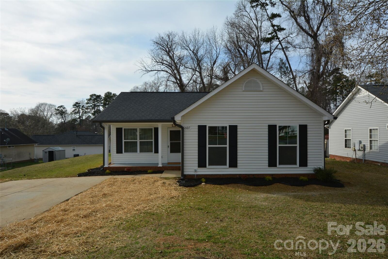 Property Photo:  6607 Sullins Road  NC 28214 