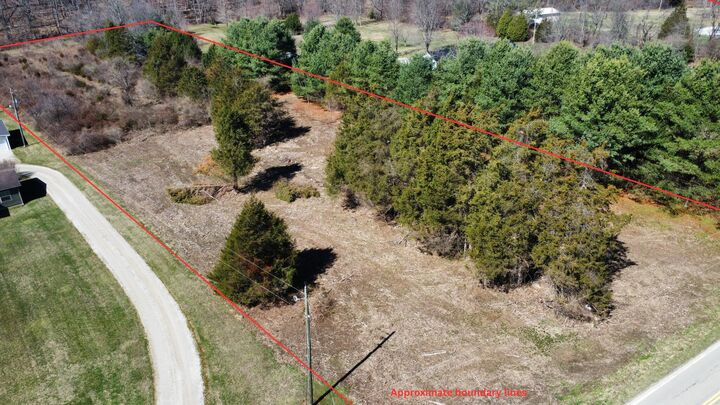 Property Photo: 4557 Dry Run Road OH 45601