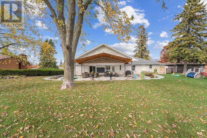 Property Photo:  126 Park Street  ON L0E 1E0 