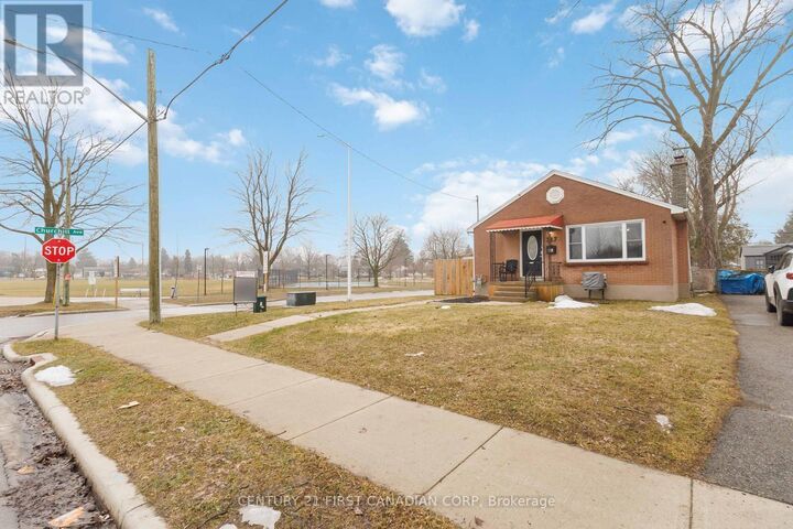 Photo de la propriété:  317 Manitoba Street  ON N5W 4W2 