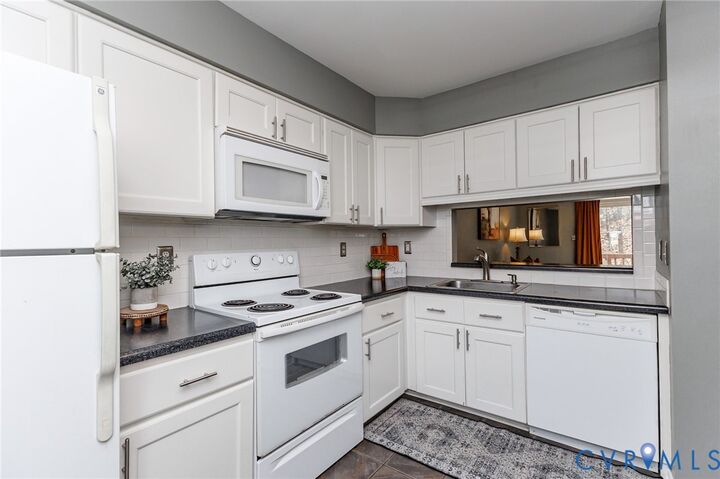 Property Photo:  14723 Beacon Hill Court  VA 23112 