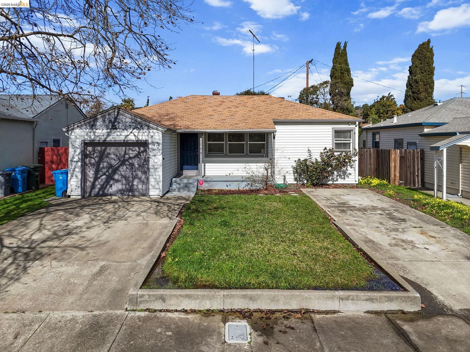 Property Photo:  104 Foster St  CA 94591 