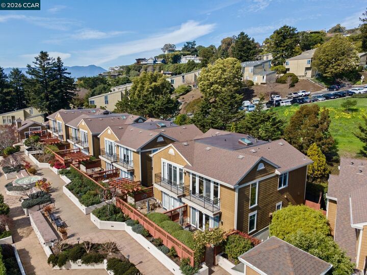 Property Photo:  70 Neds Way  CA 94920 