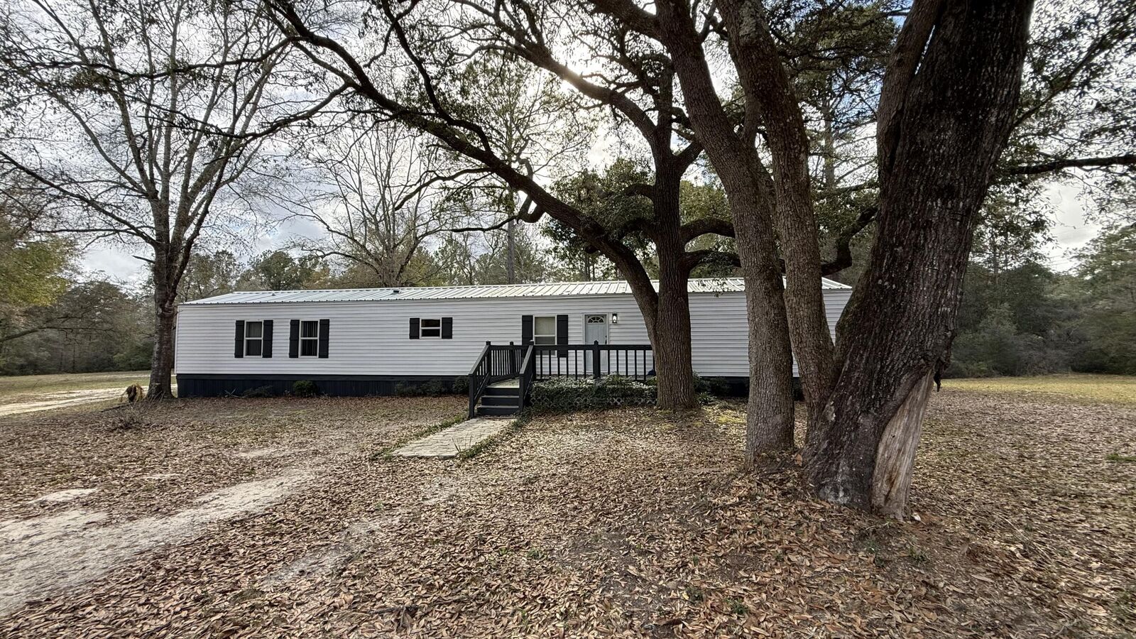 Property Photo:  3083 Lake Sue Drive  FL 32539 