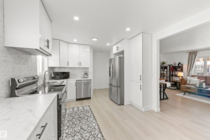 Property Photo: 3429 120 Avenue NW AB T5W 1K1