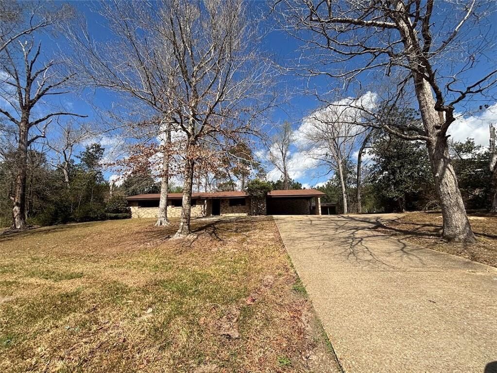 Property Photo:  308 Mosley Road  LA 71483 