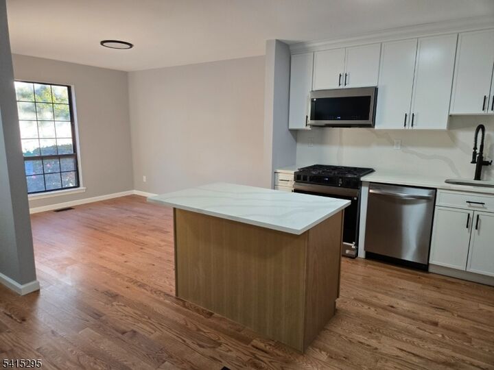 Property Photo:  38 Fox Hill Ln  NJ 08844 