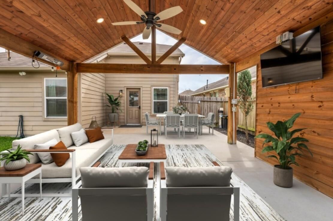 Property Photo:  2326 Sandlewood Trail Lane  TX 77014 