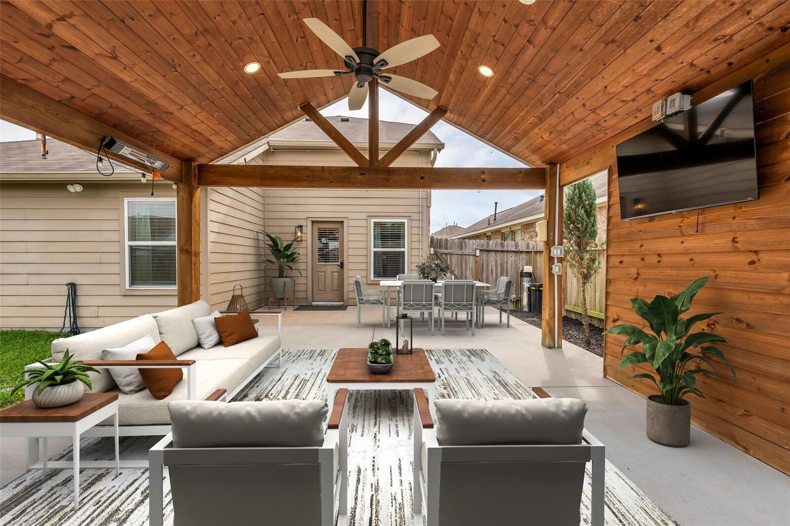 Property Photo:  2326 Sandlewood Trail Lane  TX 77014 