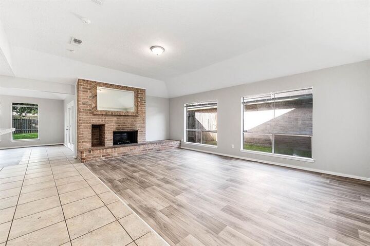 Property Photo:  4406 Lost Lake Lane  TX 77388 