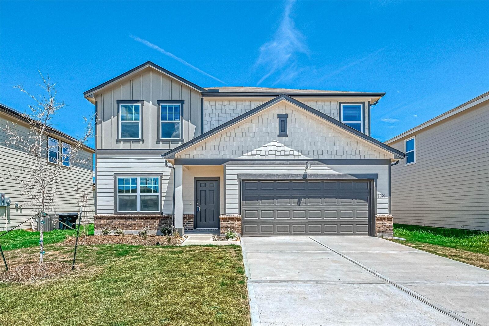 Property Photo: 1021 Long Bay Court TX 77423