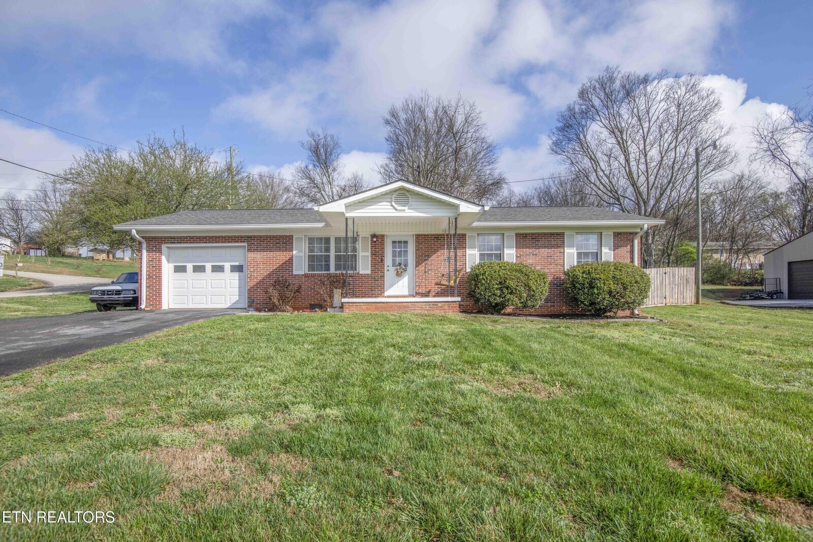 Property Photo:  1004 Susan Drive  TN 37820 
