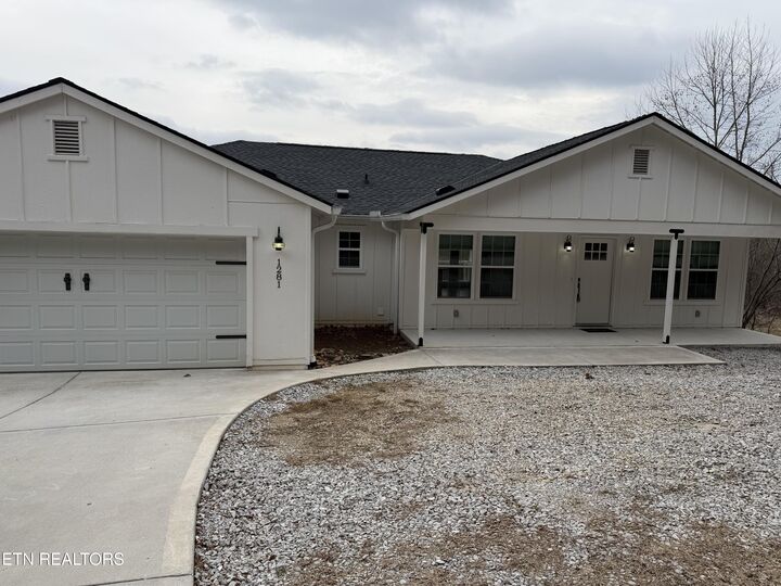 Property Photo:  1281 Swan Pond Circle Rd  TN 37748 