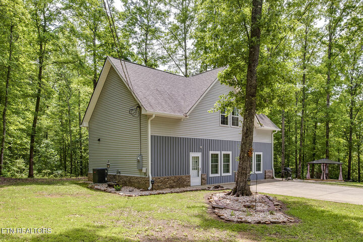 Property Photo:  221 Irwinton Drive  TN 37880 