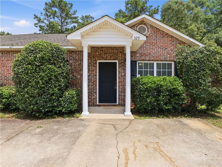 Property Photo:  329 E Longleaf Drive  AL 36832 