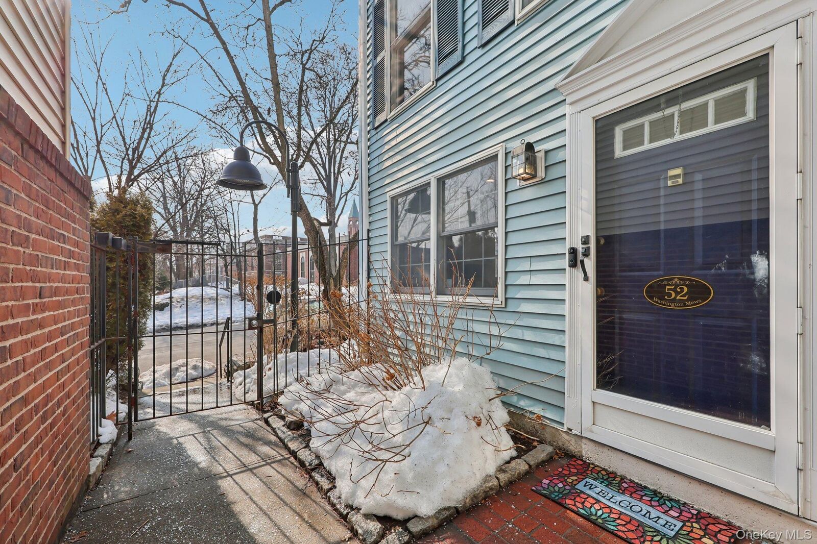 Property Photo:  52 Washington Mews 52  NY 10573 