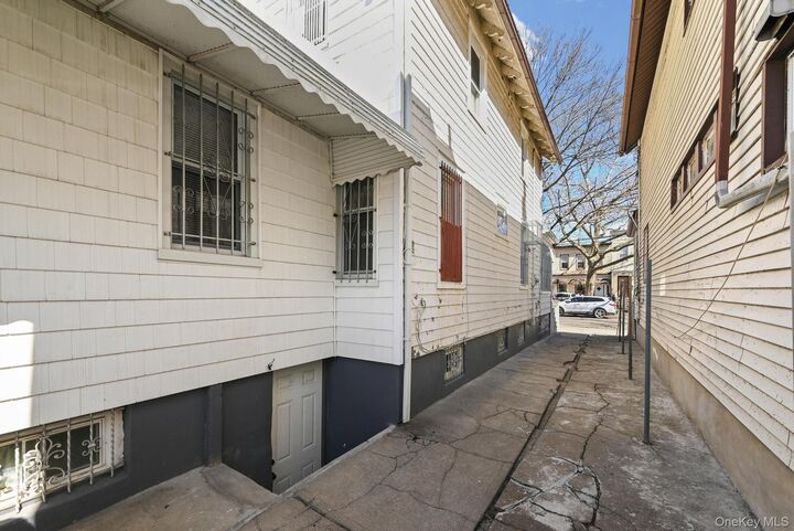 Property Photo:  54 Chestnut Street  NY 11208 