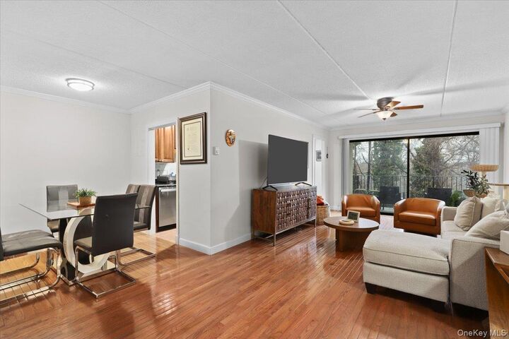 Property Photo:  130 Colonial Parkway 1F  NY 10710 