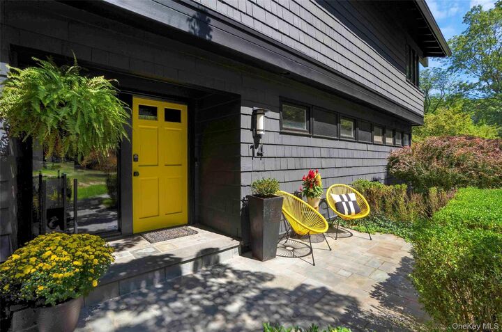 Property Photo:  14 Leatherstocking Lane  NY 10543 