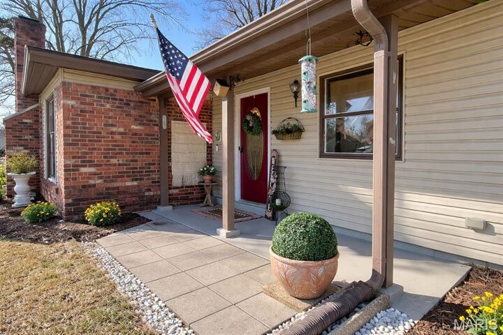 Property Photo:  1419 Vicksburg Drive  IL 62221 