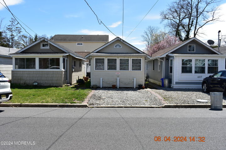 Property Photo:  605 Central Avenue  NJ 07762 