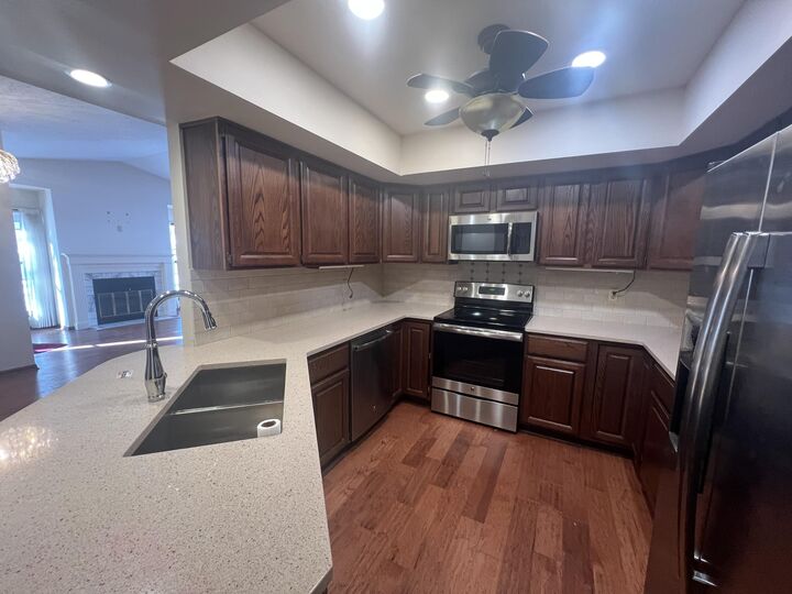 Property Photo:  2253 Edington Drive SE  MI 49508 