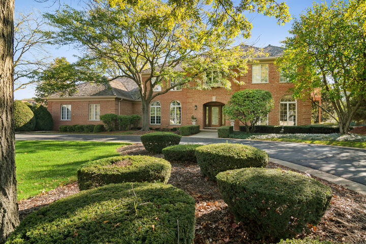 Property Photo:  1515 Galloway Drive  IL 60010 