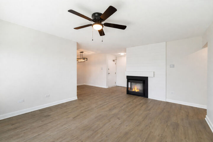 Property Photo:  7000 Sussex Court 204  IL 60517 