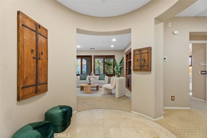 Property Photo:  195 Lockford  CA 92602 