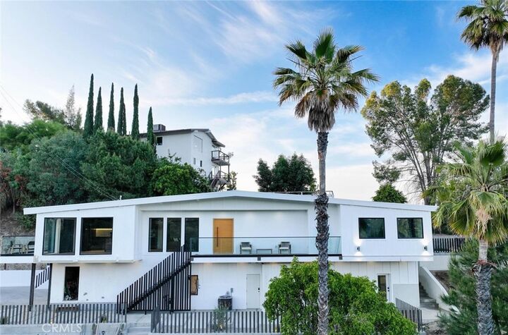 Property Photo:  5137 Campo  CA 91364 