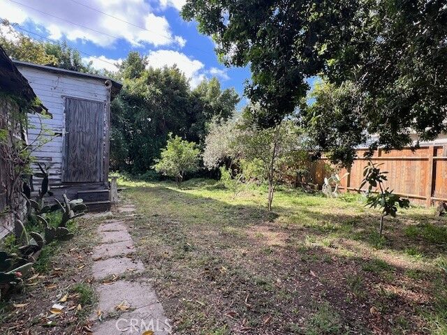 Property Photo:  328 E. Hardy St  CA 90301 