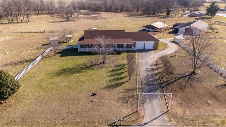 Property Photo:  158 Big Springs Rd  TN 38464 