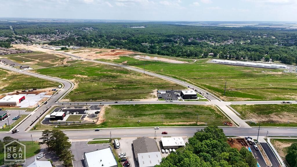 Property Photo: 4 Southern Ridge Boulevard AR 72404