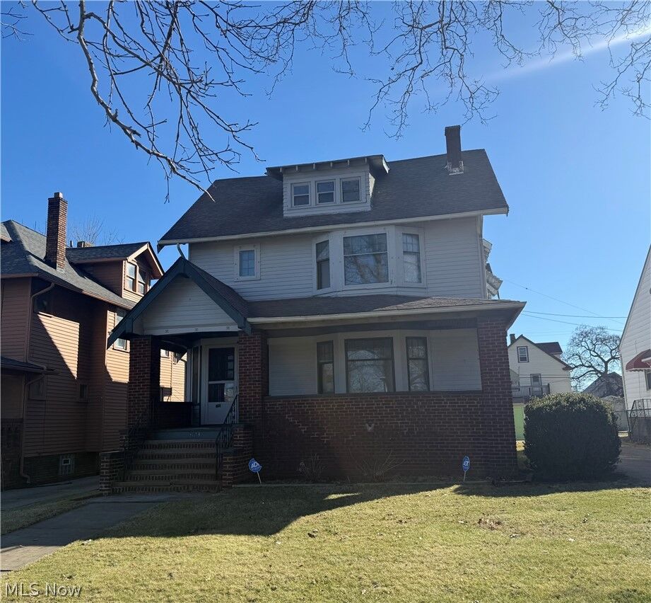 Property Photo:  3123 West Boulevard  OH 44111 