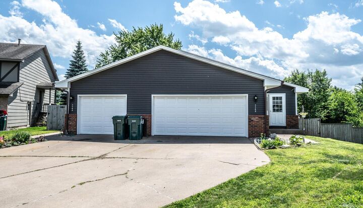 Property Photo:  1142 Cheery Lane NE  MN 55421 