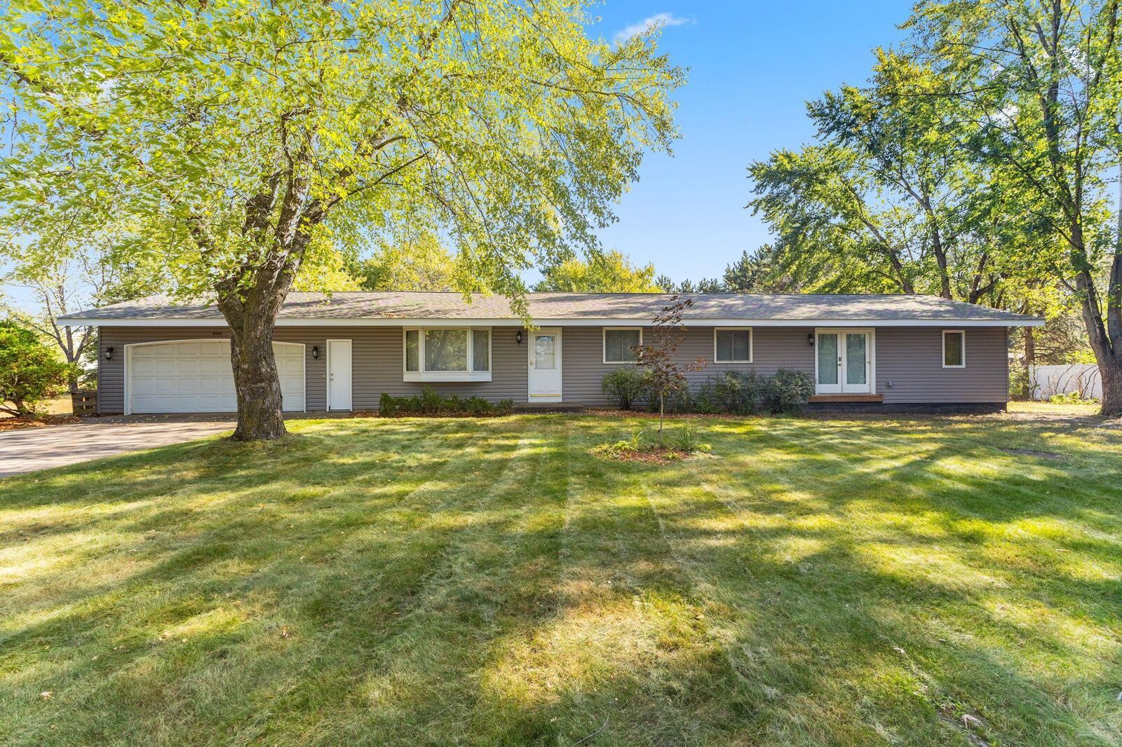 Property Photo:  16661 Dolomite Street NW  MN 55303 